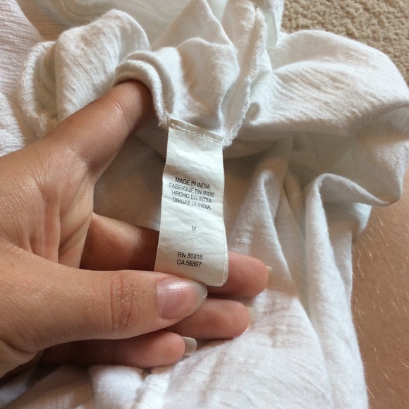 Lucky brand embroidered keyhole sleeveless blouse - Picture 4 of 6